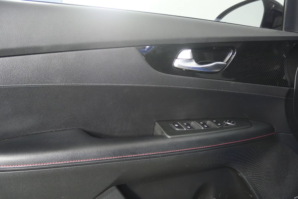 Used 2022 Kia Forte GT w/ GT2 Package FWD image 8