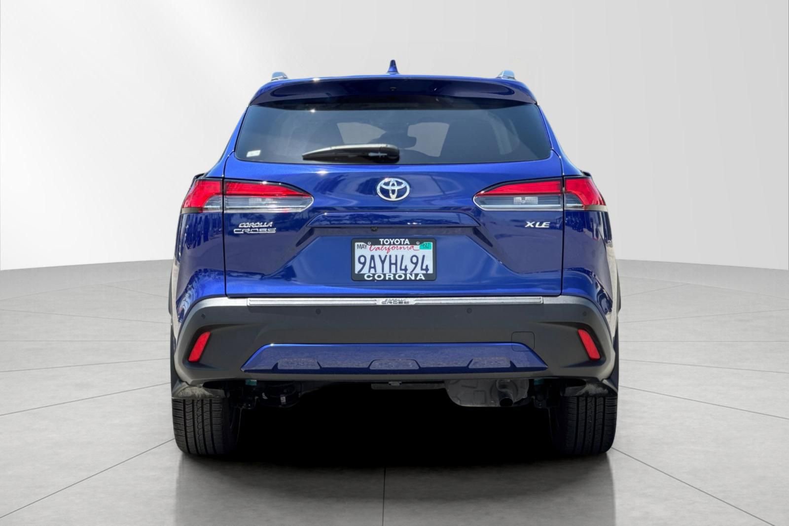 Used 2022 Toyota Corolla Cross XLE w/ Convenience Package FWD image 6