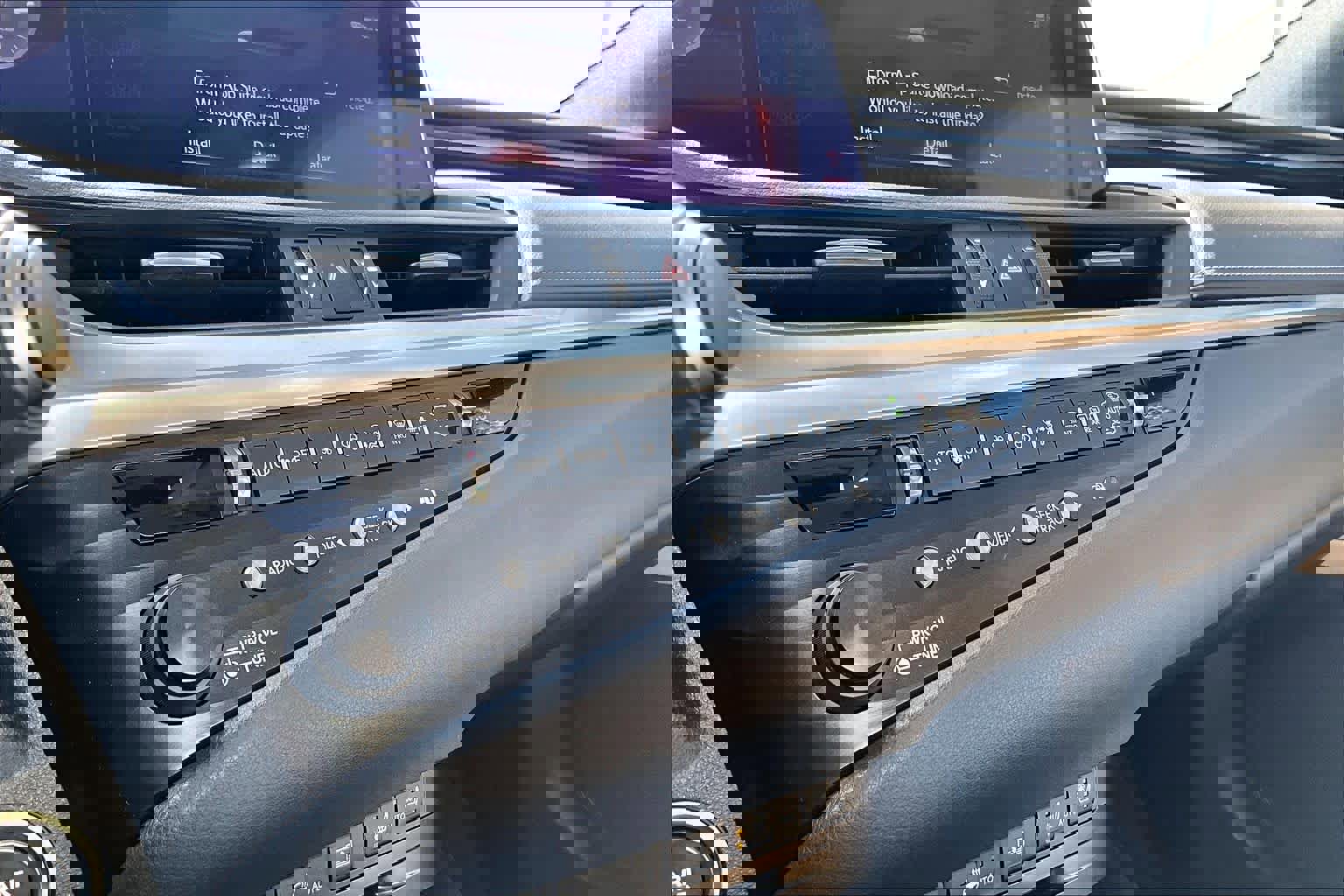 Used 2019 Lexus ES 350 Ultra Luxury w/ Accessory Package image 33