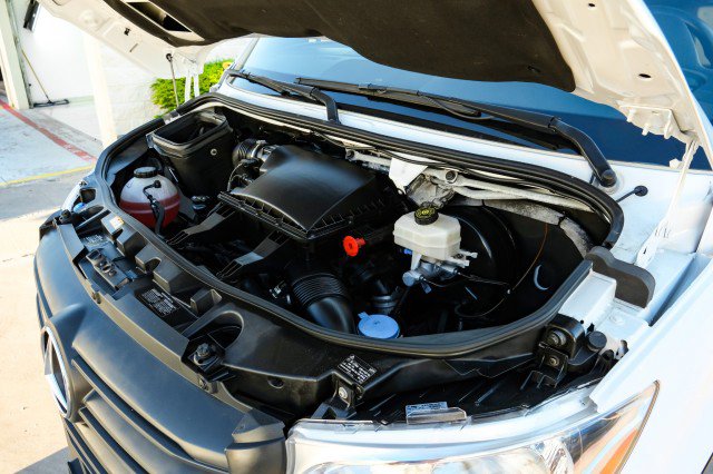 Used 2020 Mercedes-Benz Sprinter 2500 image 40