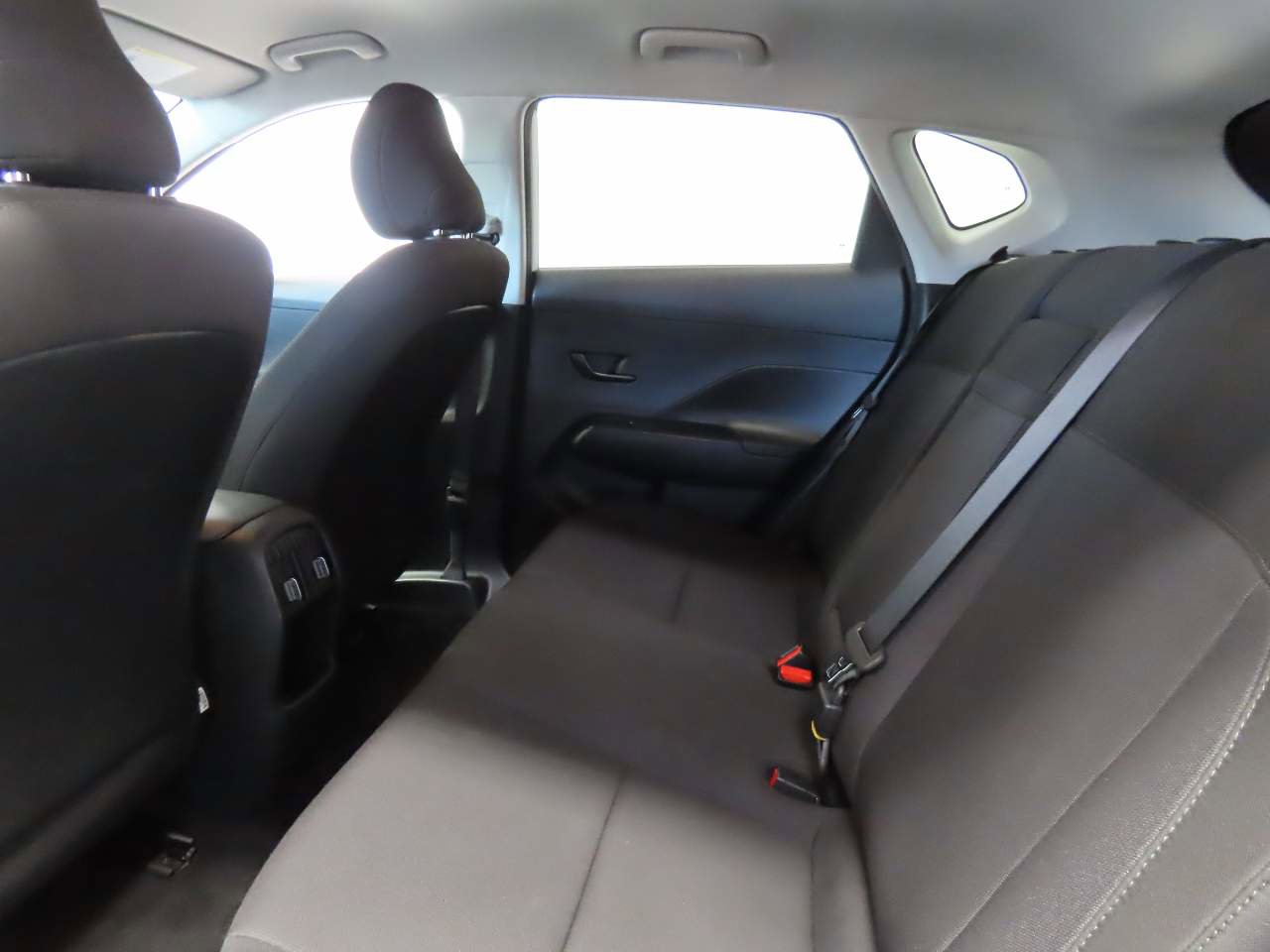 Used 2024 Hyundai Kona SEL image 17
