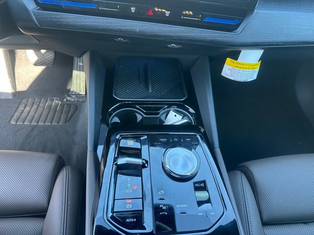 Certified 2025 BMW 530i image 19