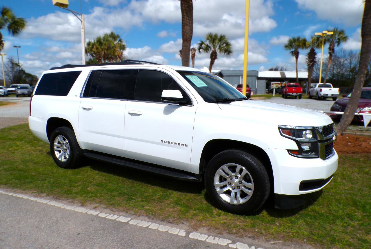 Used 2018 Chevrolet Suburban LT RWD image 2