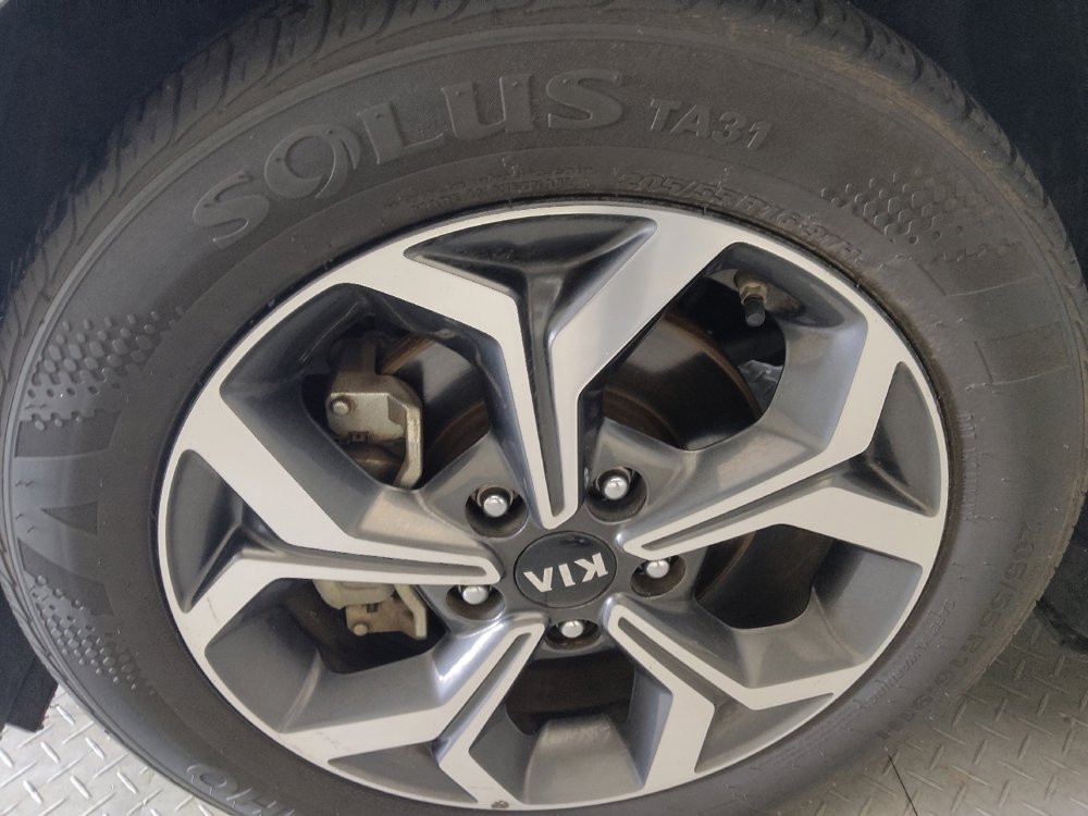 Used 2020 Kia Forte LXS FWD image 31