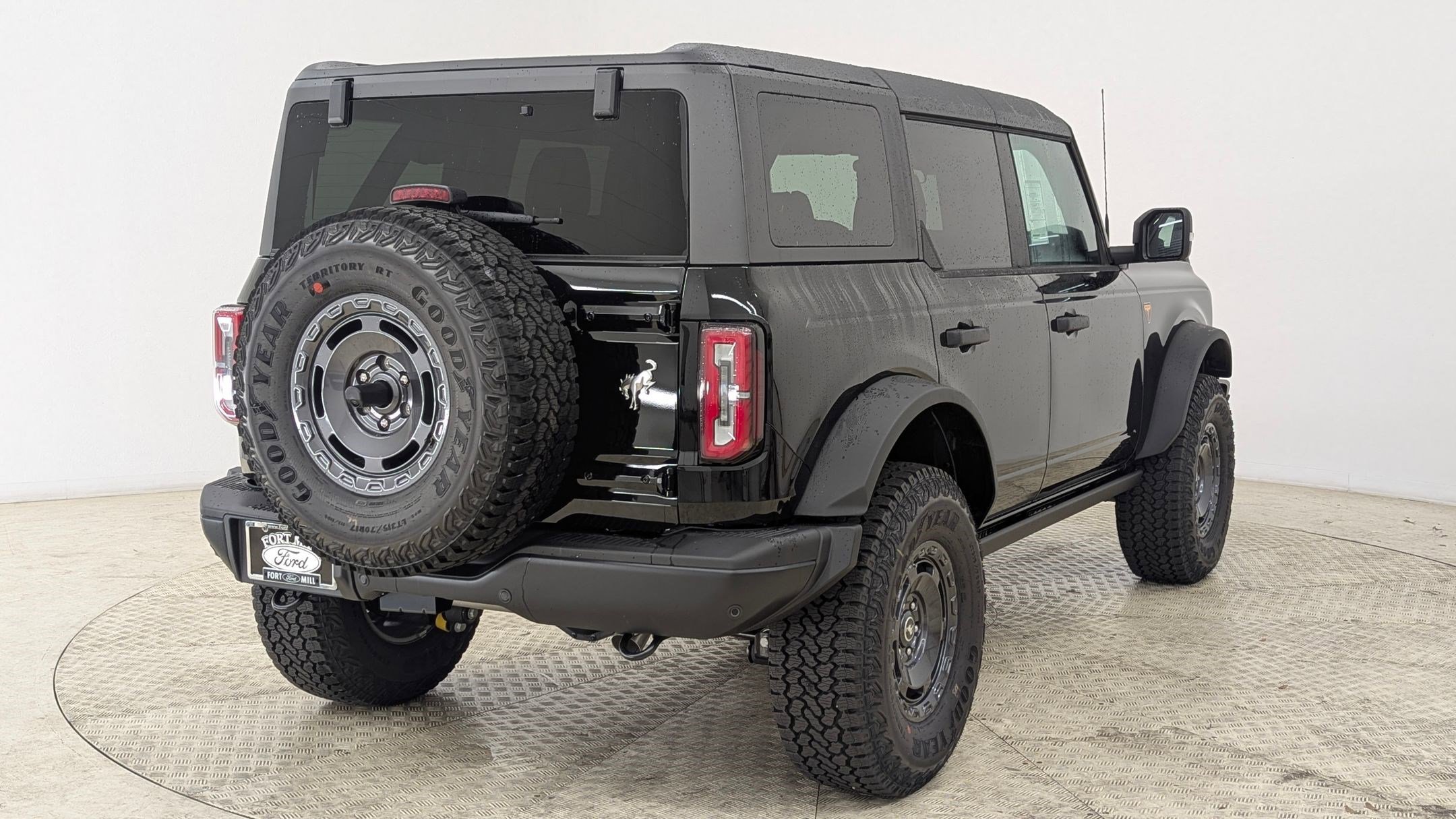 New 2025 Ford Bronco Badlands image 8