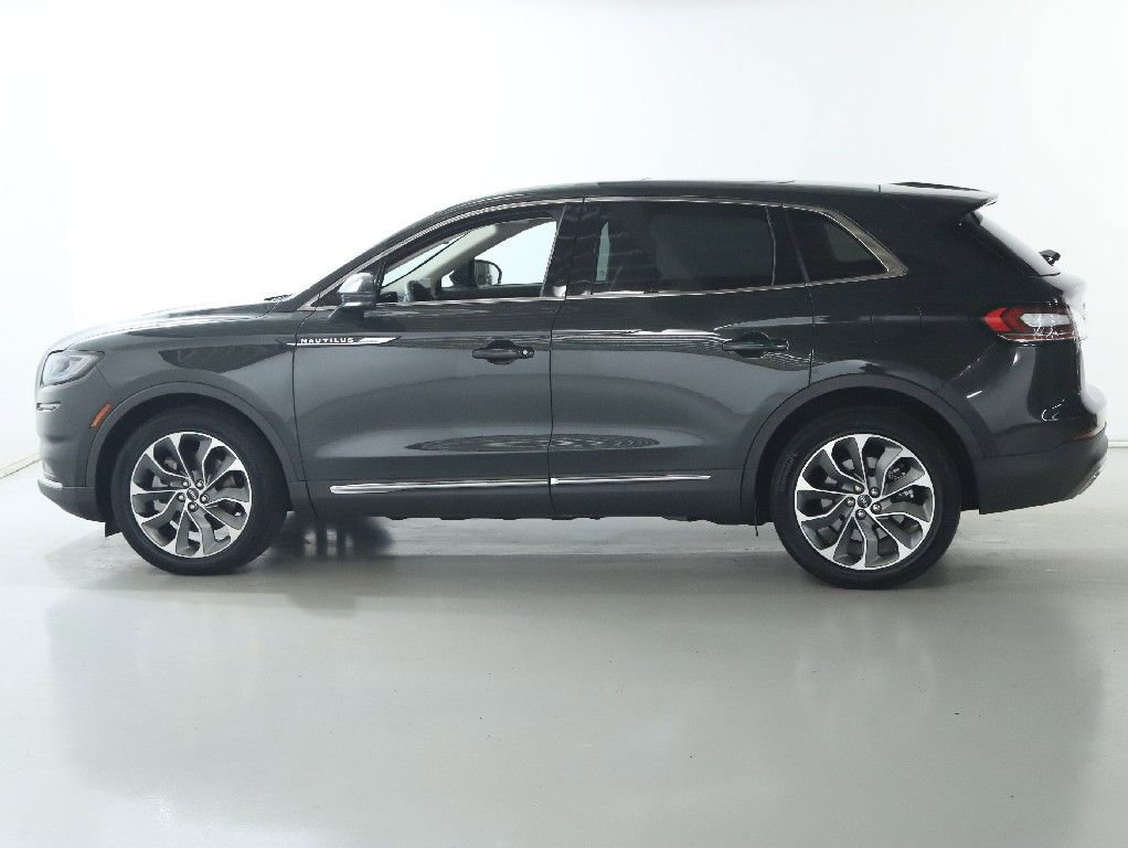 Used 2023 Lincoln Nautilus Reserve w/ Cargo Utility Package AWD/4WD image 40