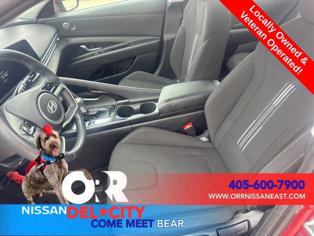 Used 2025 Hyundai Elantra SEL FWD image 14