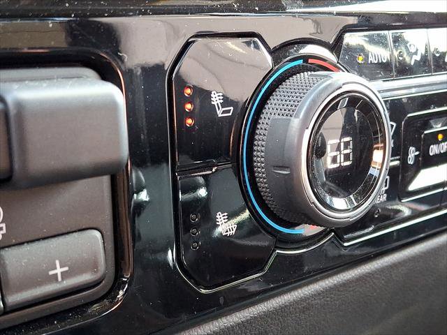 Used 2024 Chevrolet Silverado 1500 LT Trail Boss image 17