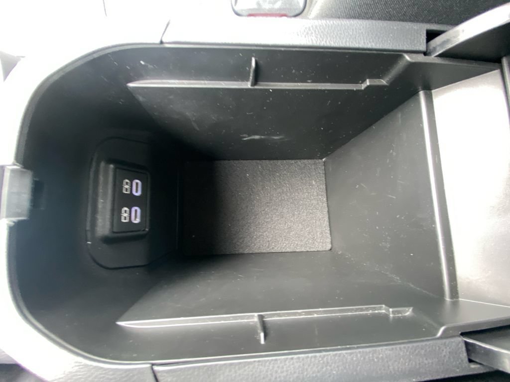 Used 2024 Toyota RAV4 XLE AWD/4WD image 26
