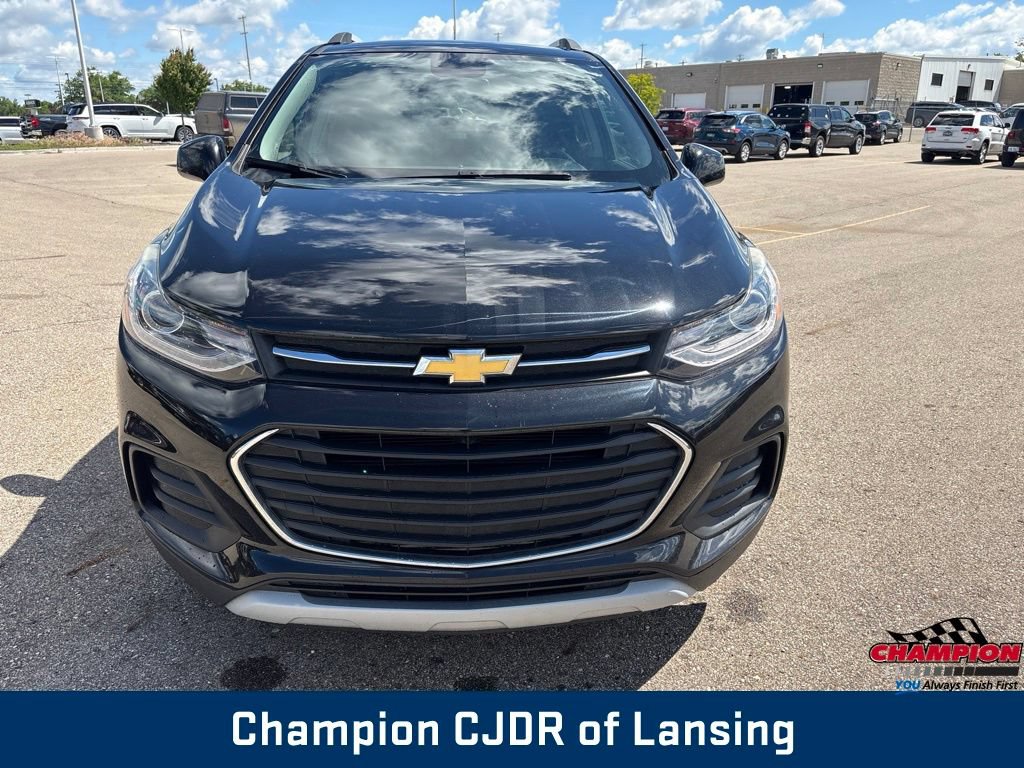 Used 2019 Chevrolet Trax LT w/ LT Convenience Package AWD/4WD image 10