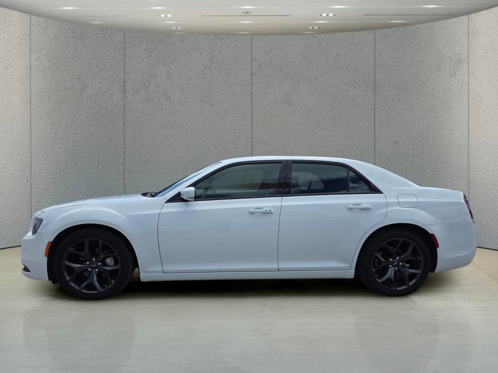 Certified 2023 Chrysler 300 S RWD image 6