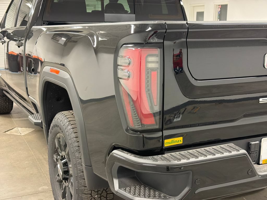 New 2026 GMC Sierra 2500 AT4 w/ AT4 Premium Plus Package AWD/4WD image 15