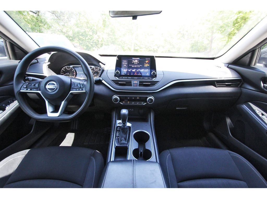 Used 2022 Nissan Altima 2.5 SV image 8