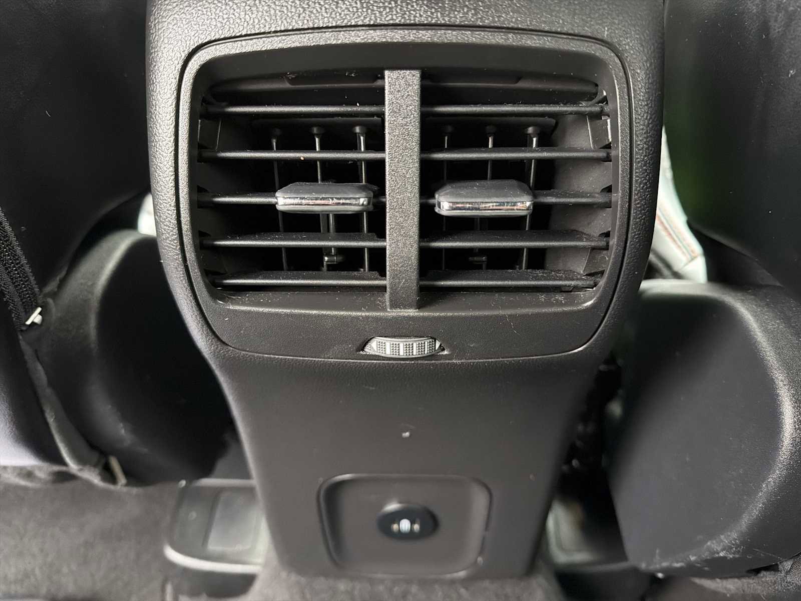 Used 2024 Ford Escape ST-Line image 20