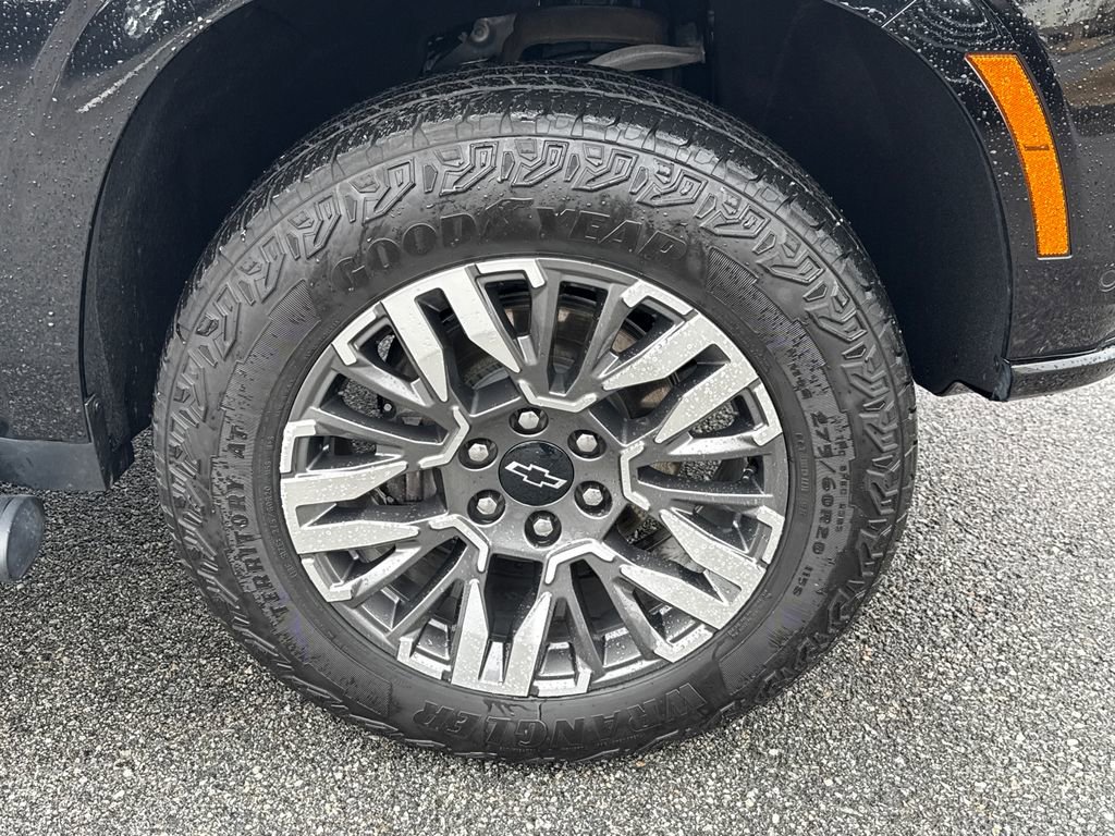 Certified 2025 Chevrolet Tahoe Z71 image 12