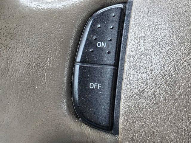 Used 2004 Ford F250 Lariat AWD/4WD image 26