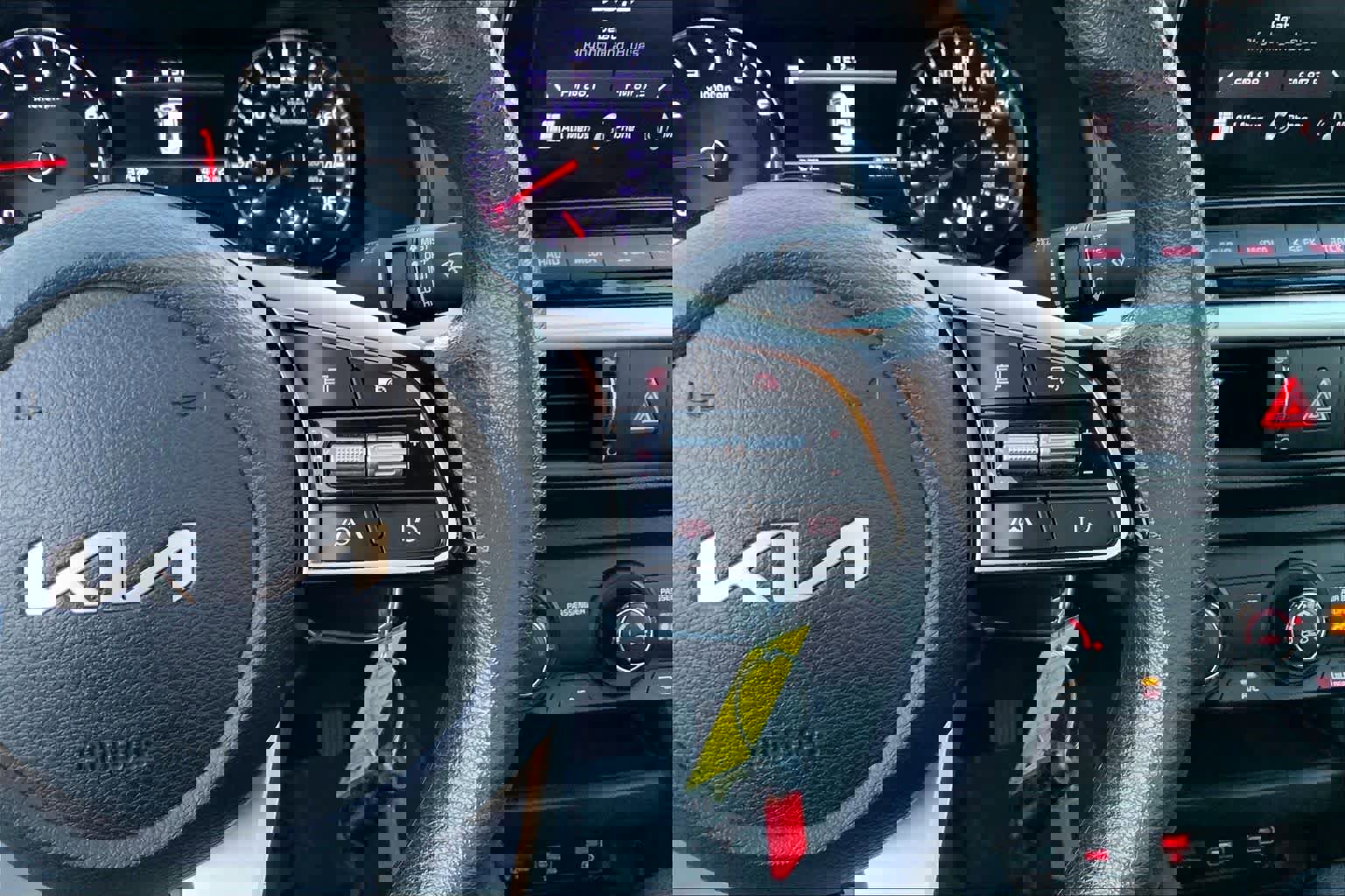 Used 2024 Kia Forte LXS image 24