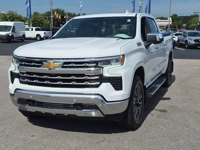 Used 2025 Chevrolet Silverado 1500 LTZ w/ LTZ Premium Package AWD/4WD image 7