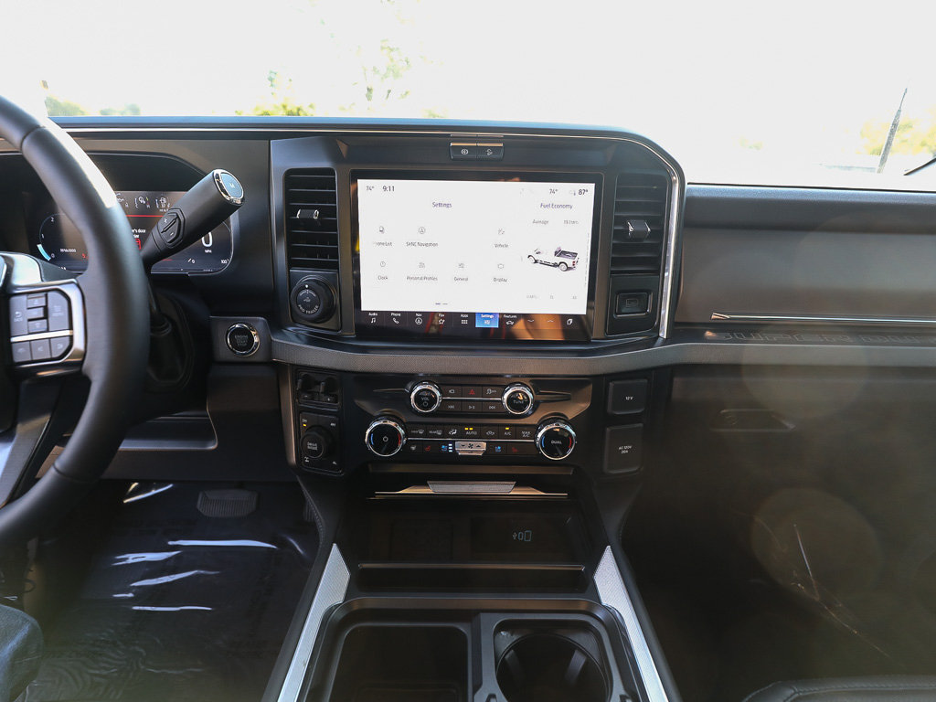 Certified 2025 Ford F250 Platinum AWD/4WD image 16