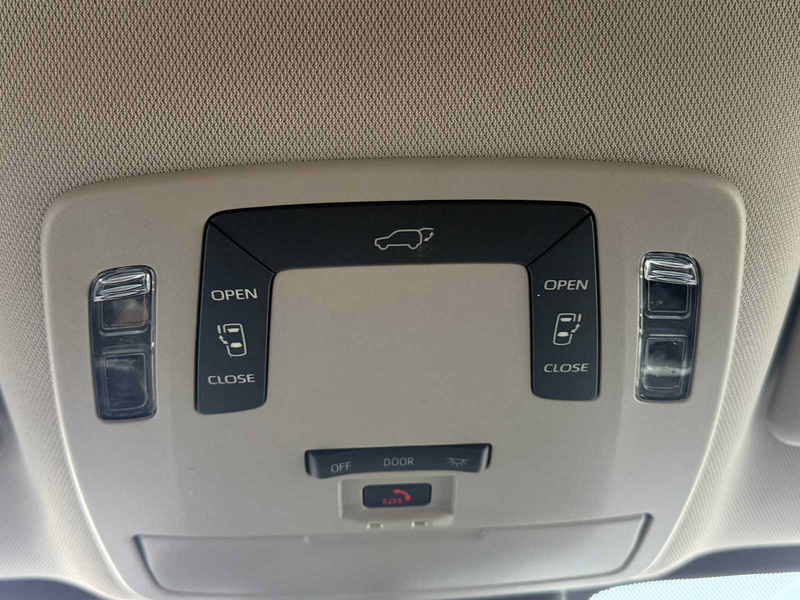 Certified 2026 Toyota Sienna LE AWD/4WD image 31