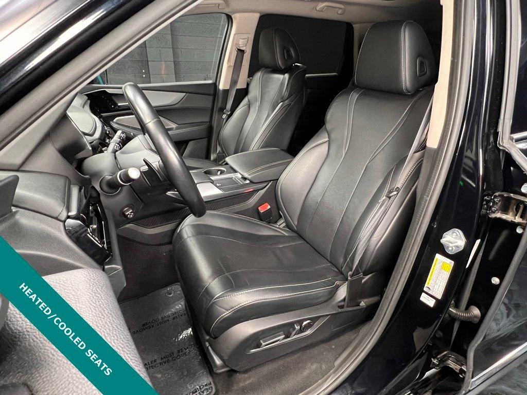 Used 2023 Acura MDX SH-AWD w/ Technology Package image 3