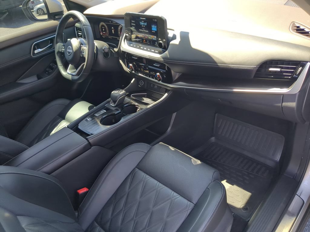 Used 2023 Nissan Rogue Platinum w/ Platinum Premium Package FWD image 12