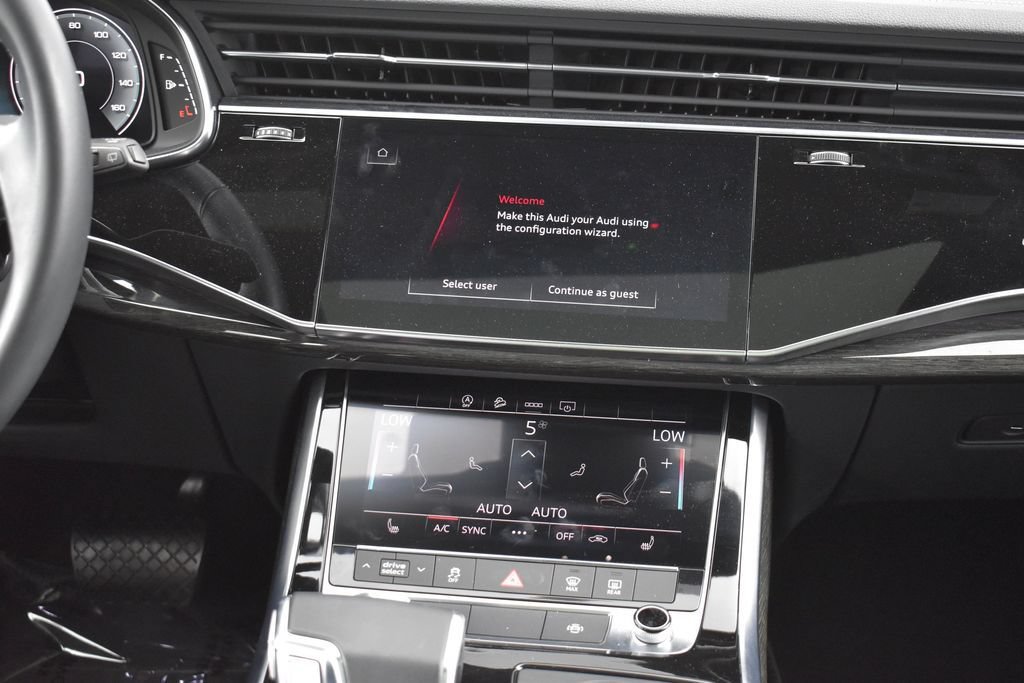 Used 2025 Audi Q7 2.0T Premium AWD/4WD image 15
