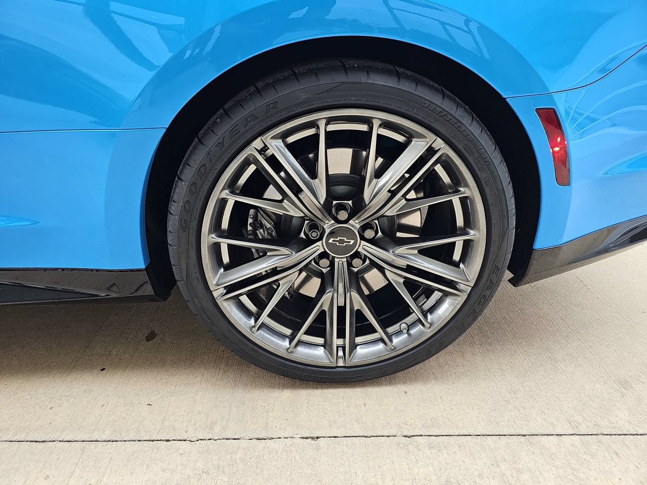 Certified 2023 Chevrolet Camaro ZL1 RWD image 37