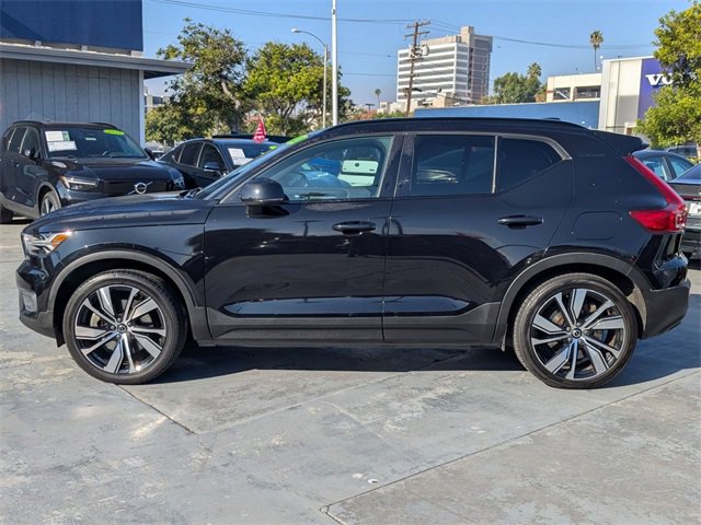 Used 2021 Volvo XC40 P8 Recharge w/ Advanced Package image 6