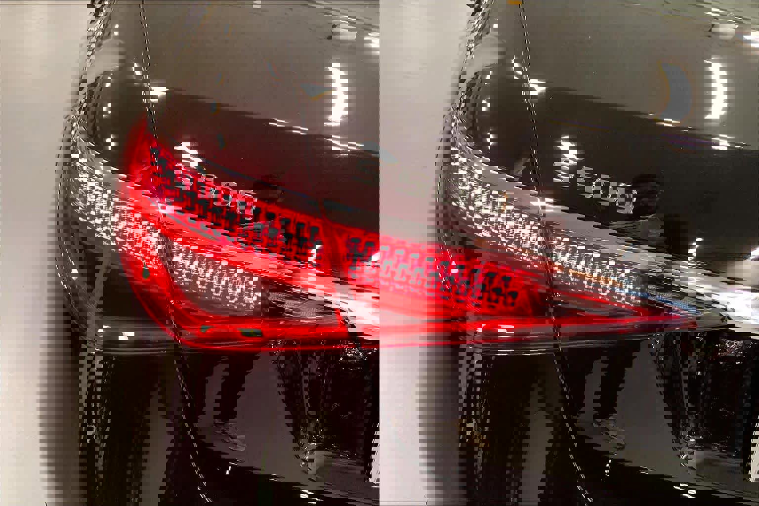 Used 2025 Mercedes-Benz S 500 4MATIC image 27