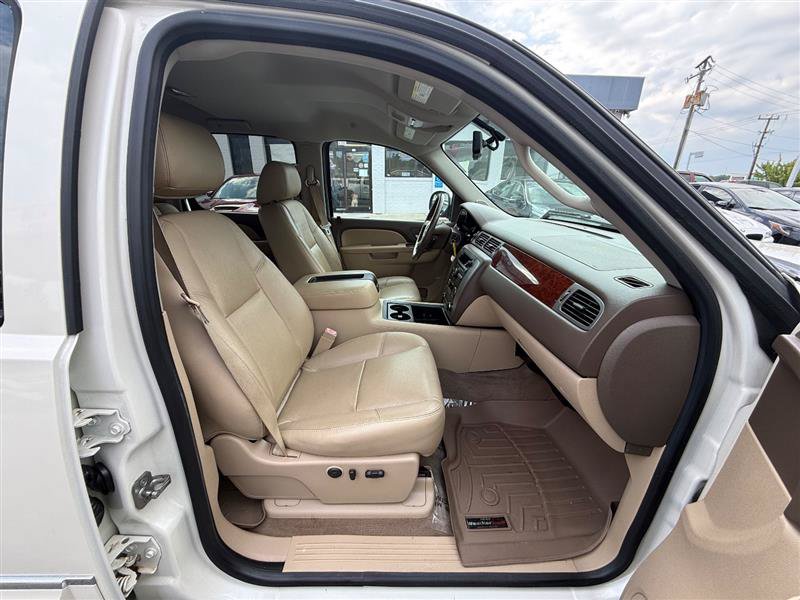 Used 2013 GMC Sierra 1500 SLT w/ SLT White Diamond Edition AWD/4WD image 31