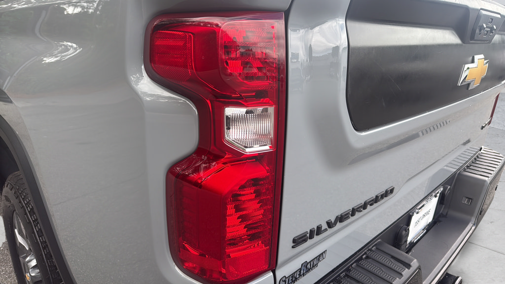 Certified 2024 Chevrolet Silverado 2500 Custom w/ Custom Value Package AWD/4WD image 29