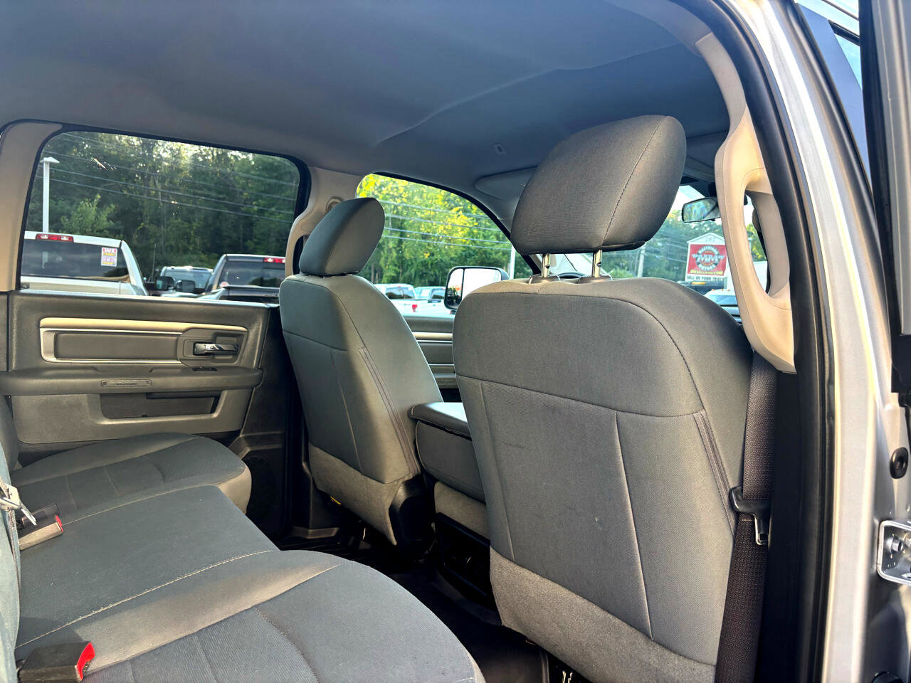 Used 2017 RAM 2500 SLT image 31