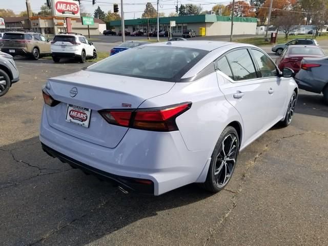 New 2025 Nissan Altima 2.5 SR image 5