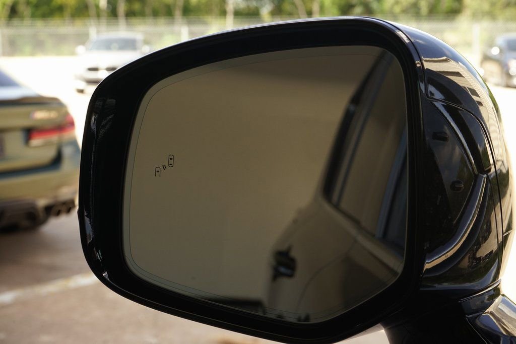 Used 2026 Lexus LX 600 4WD w/ Accessory Package (Z1) image 27