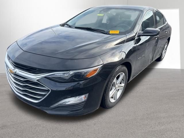 Used 2025 Chevrolet Malibu LS