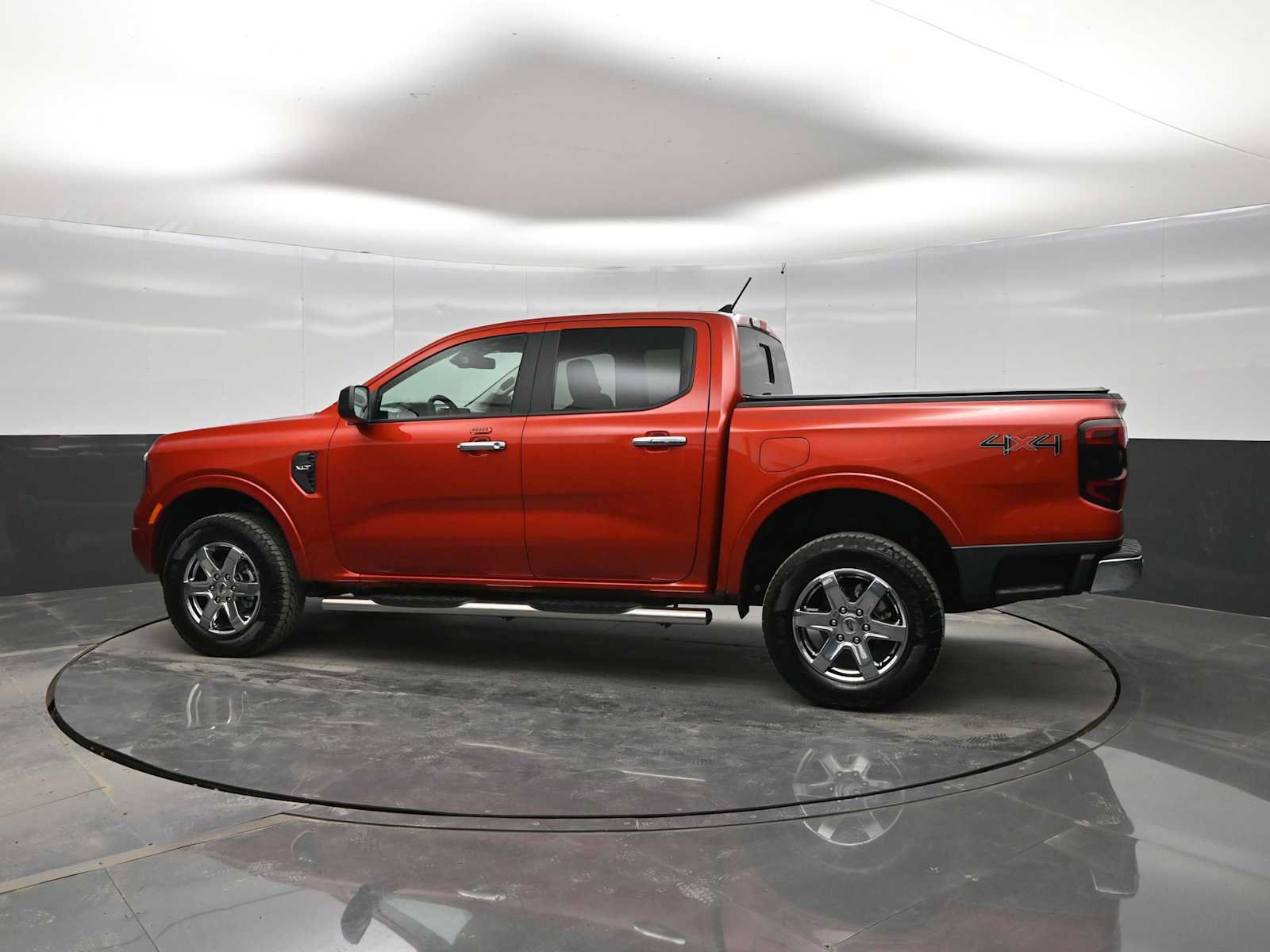 Used 2024 Ford Ranger XLT w/ Equipment Group 301A High AWD/4WD image 5