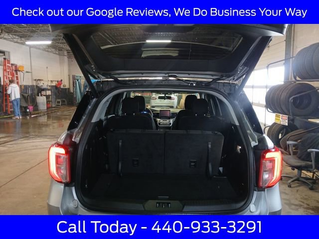 Used 2023 Ford Explorer XLT image 38