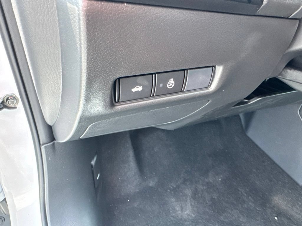 New 2026 Nissan Sentra SR w/ SR All Weather Package FWD image 11
