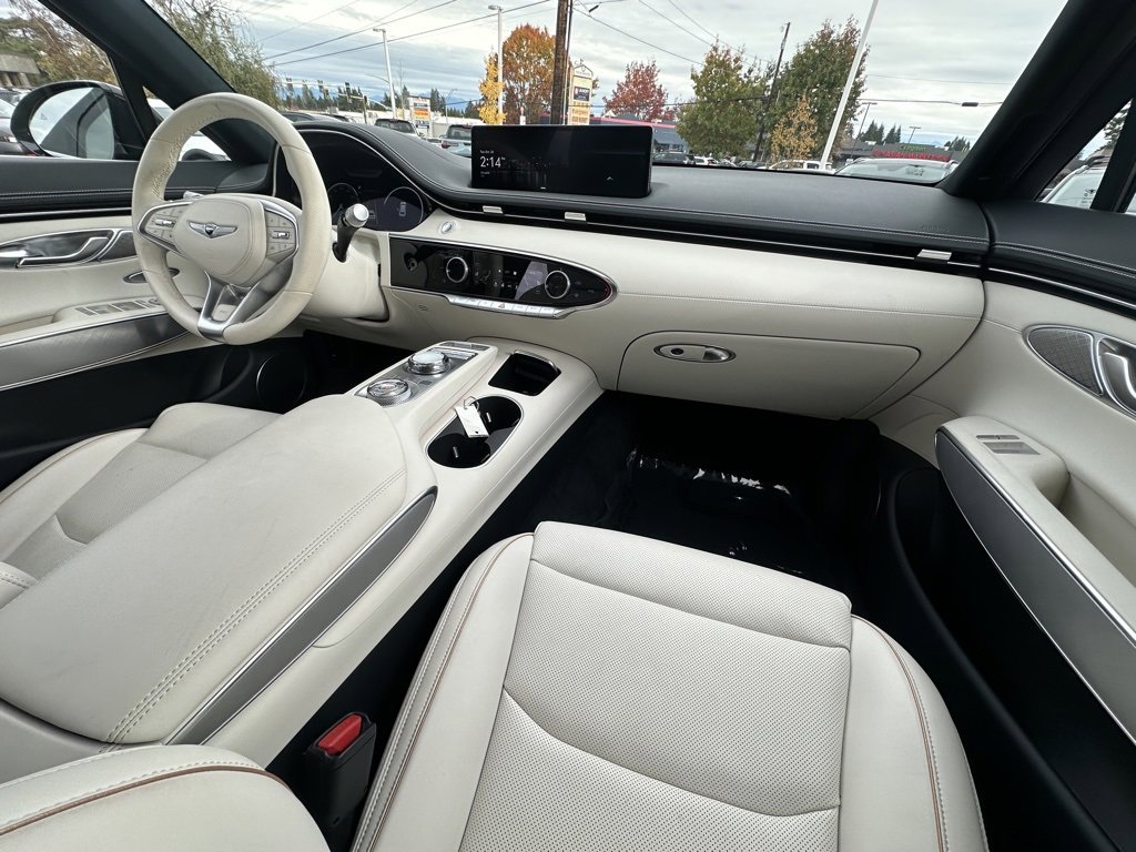 Used 2025 Genesis Electrified GV70 Advanced w/ Prestige Package image 16