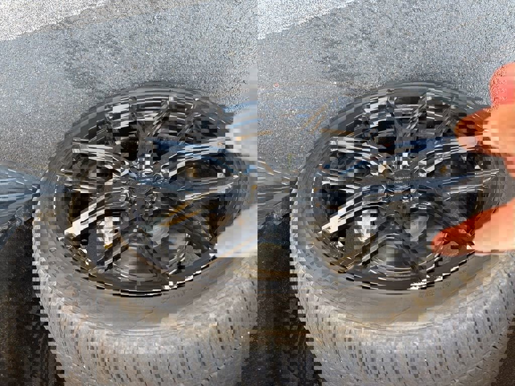 Used 2022 Cadillac Escalade Sport Platinum w/ LPO, ONYX Package AWD/4WD image 3