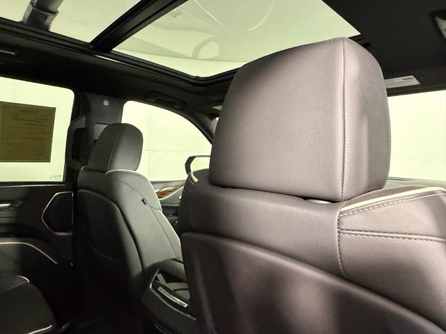 Certified 2024 Cadillac Escalade Premium Luxury AWD/4WD image 30