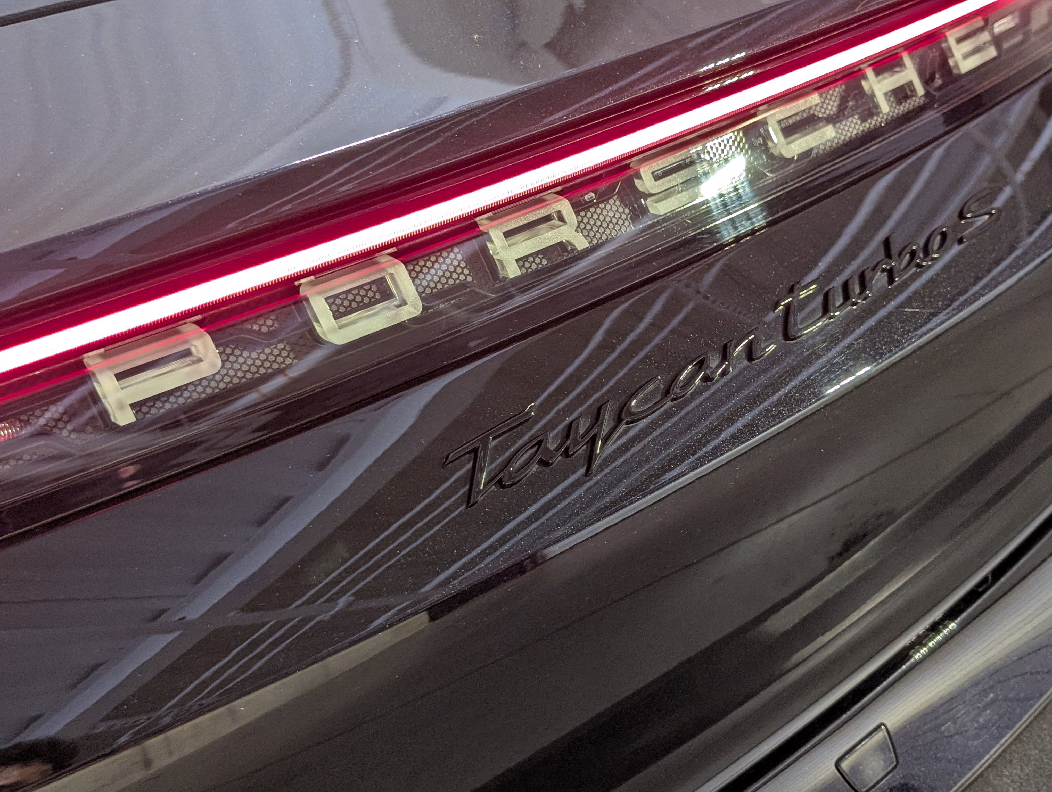 Used 2021 Porsche Taycan Turbo S image 25