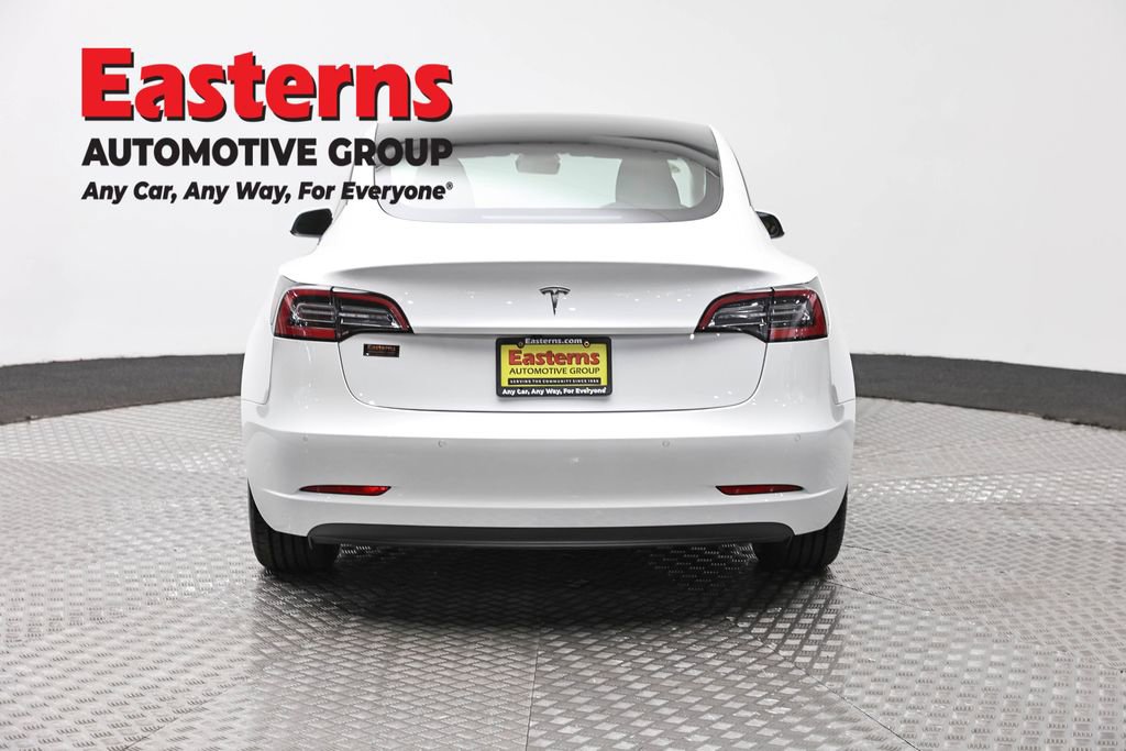 Used 2022 Tesla Model 3 Standard Range image 6