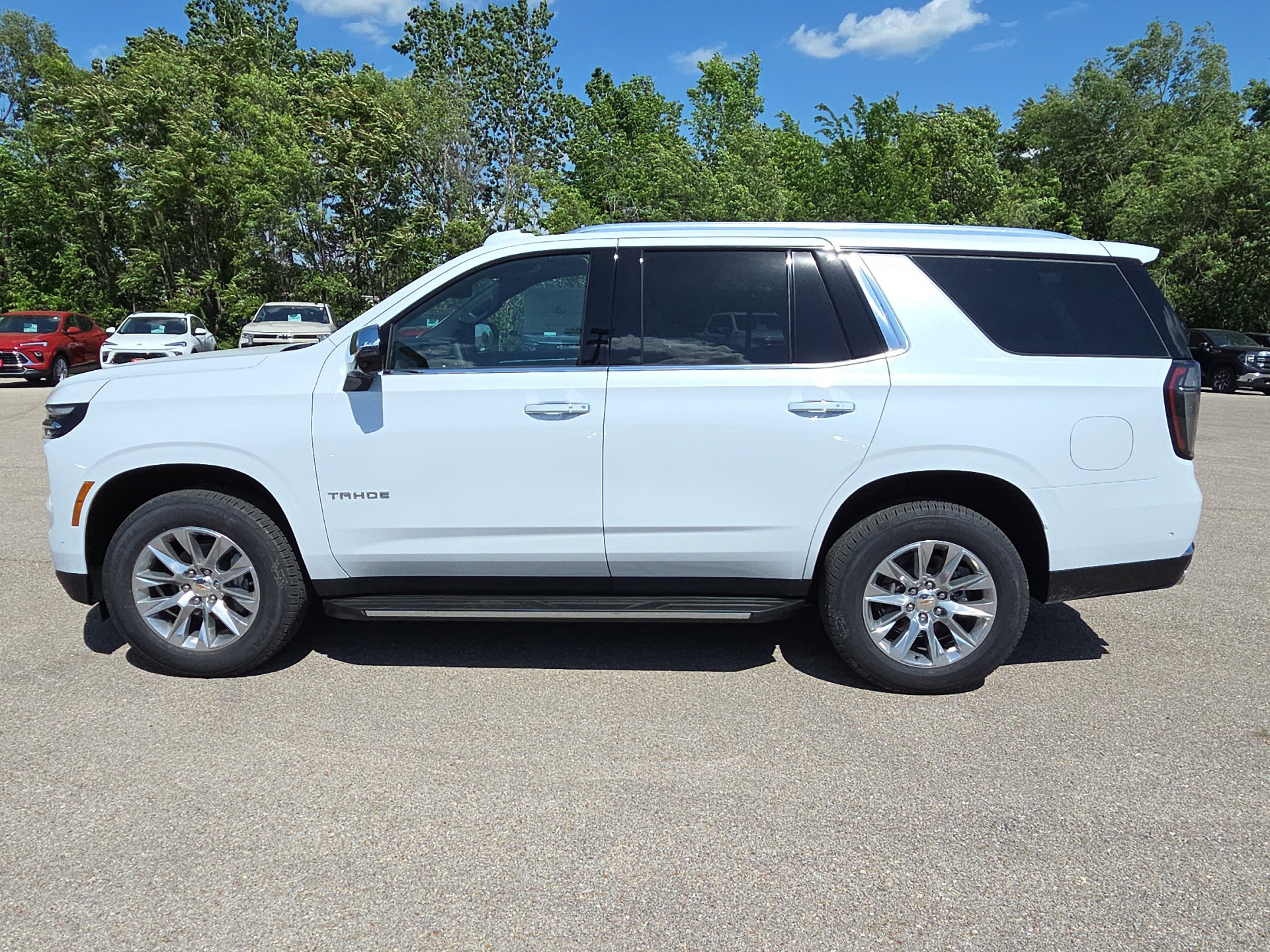 New 2026 Chevrolet Tahoe Premier w/ Sun And Tow Package AWD/4WD image 5