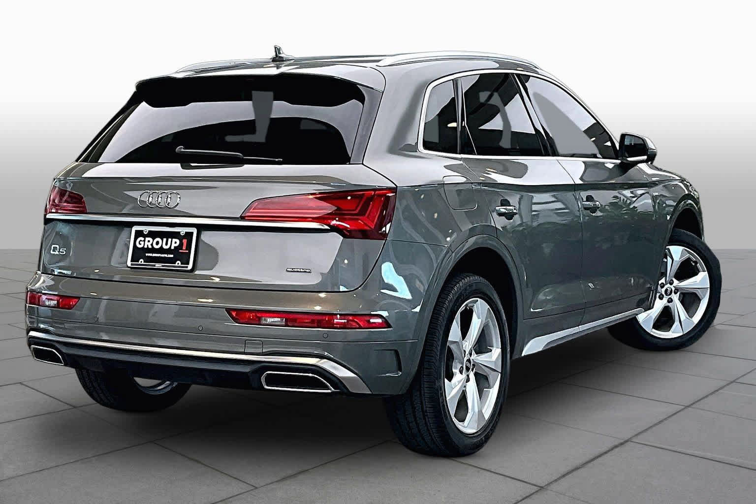 Used 2023 Audi Q5 2.0T Premium Plus w/ Premium Plus Package AWD/4WD image 13