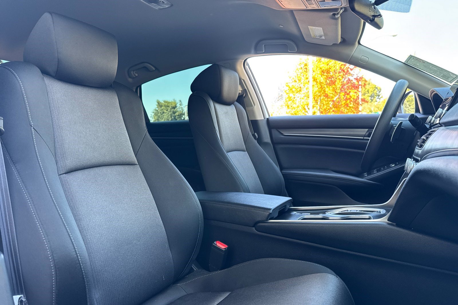 Used 2021 Honda Accord Hybrid image 25