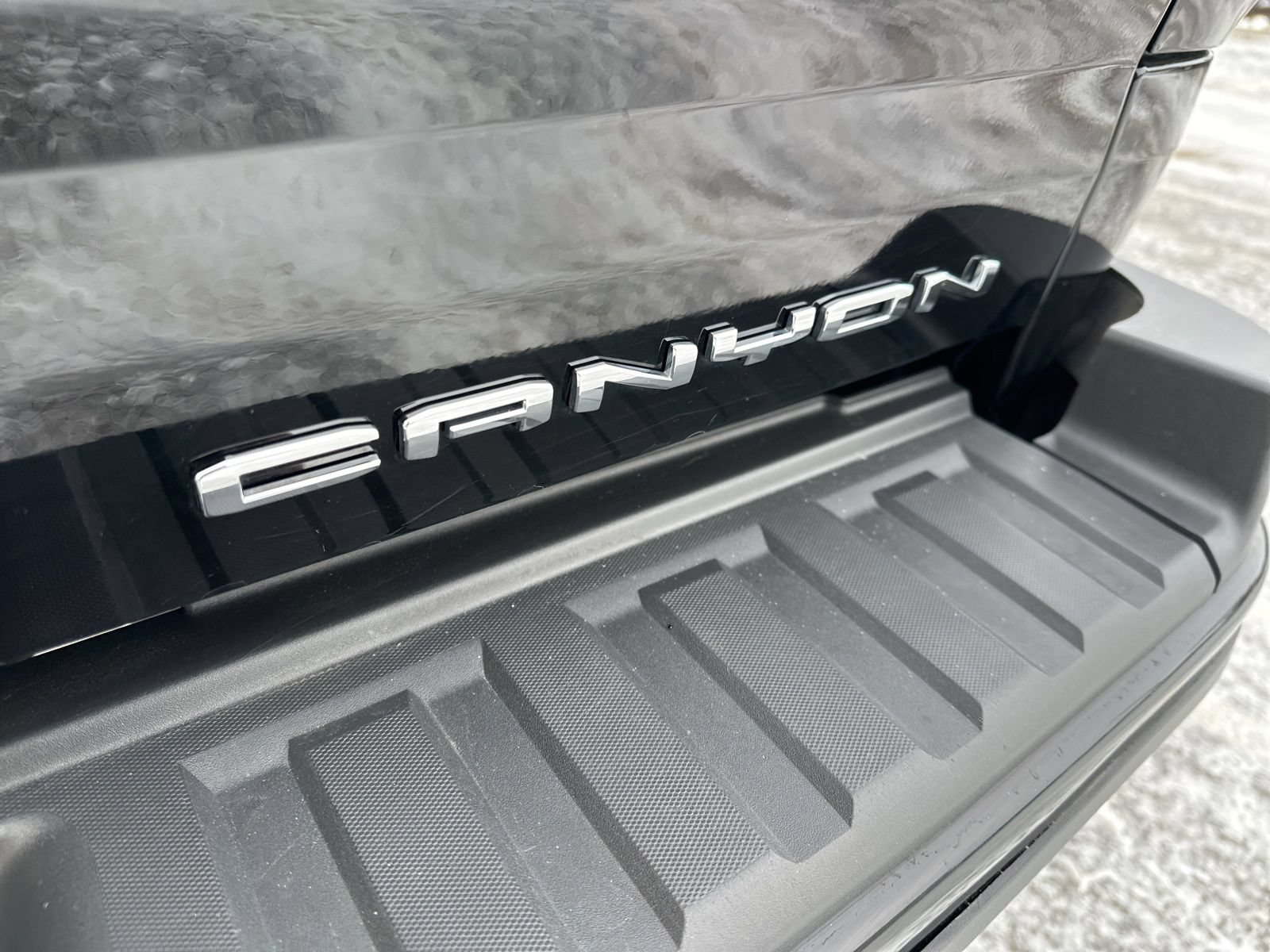 Used 2022 GMC Canyon Denali AWD/4WD image 6