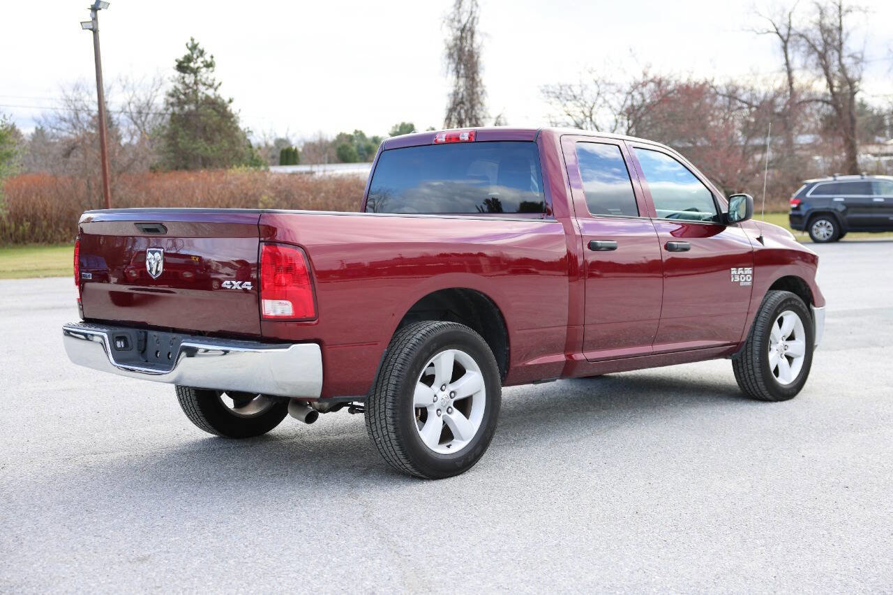 Used 2024 RAM 1500 Classic SLT AWD/4WD image 5