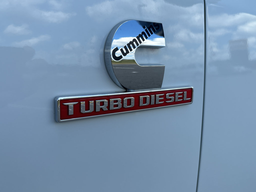 Used 2024 RAM 3500 Tradesman w/ Chrome Appearance Group AWD/4WD image 10